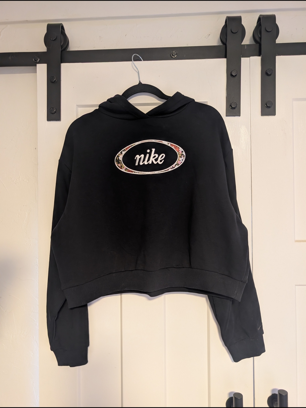 Black NIKE  Hoodie with Floral Logo Size Large